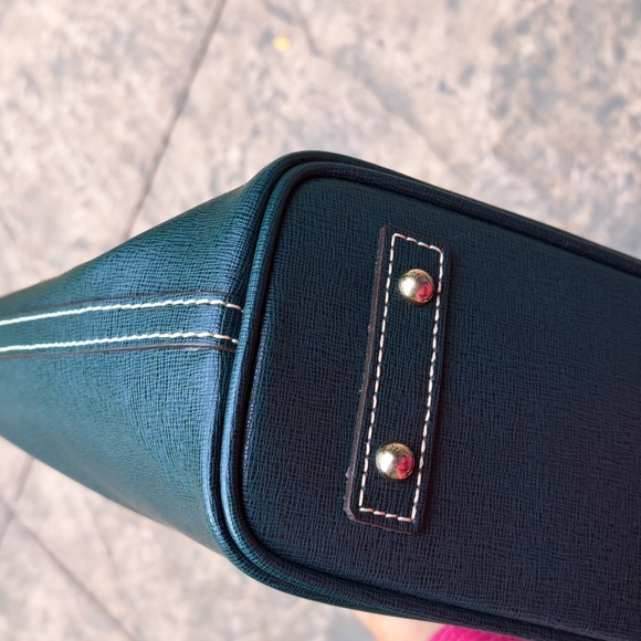 🌍.Dooney & Bourke🌍 - Picture 7 of 12